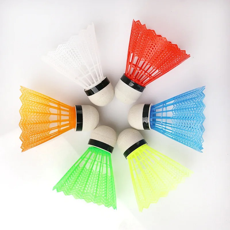 VINCERO Plastic Badminton Shut - مراجعة Nylon Shuttlecock 12 وسعره